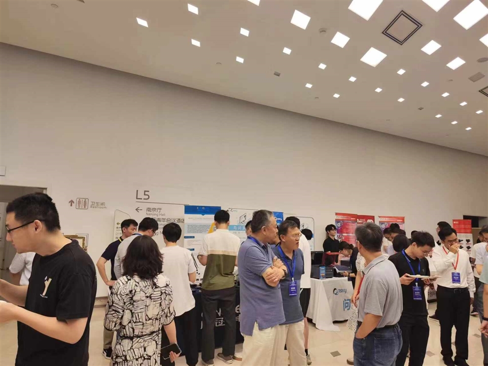 参展商交流咨询图